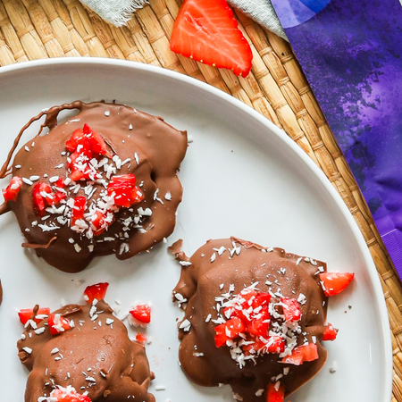 Chocolate, Acai & Strawberry Frozen Yoghurt Bites
