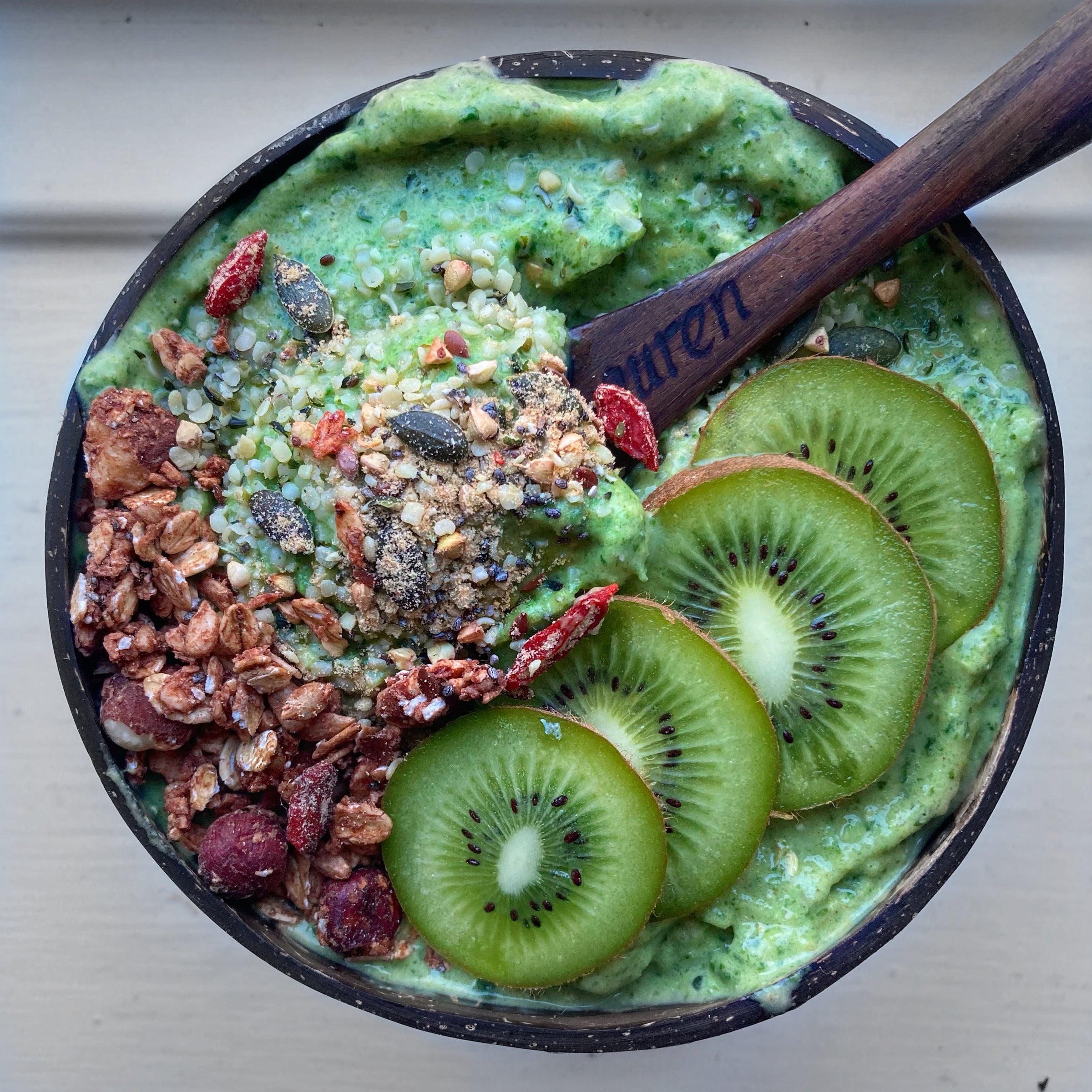 Club Tropicana Smoothie Bowl